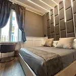 Lary's - Vaticano Penzion 4*