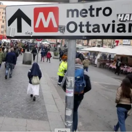 Lary's - Vaticano 게스트하우스 4*